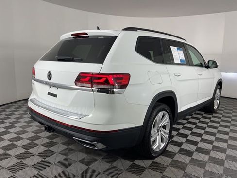 Used 2023 Volkswagen Atlas SE image 11