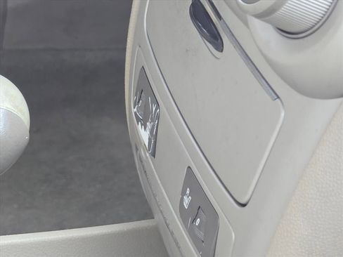 Used 2006 Kia Optima LX image 10