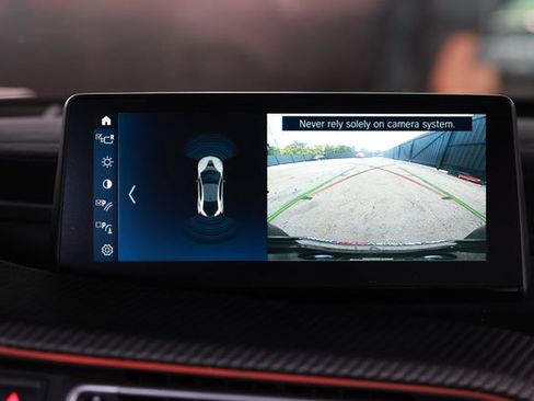 Used 2020 BMW i8 Coupe AWD/4WD image 38