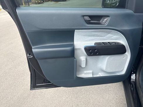 Used 2025 Ford Maverick XLT FWD image 12
