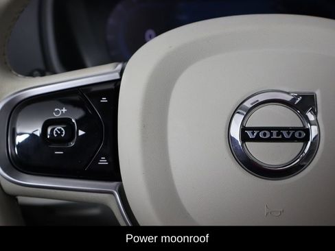 Used 2023 Volvo XC90 B5 Core w/ Protection Package Premier image 8