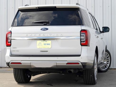 Used 2024 Ford Expedition Limited image 5