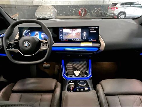 Used 2025 BMW X3 xDrive30i w/ Convenience Package image 18