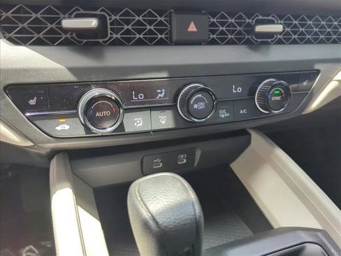 Used 2023 Honda Accord EX image 11
