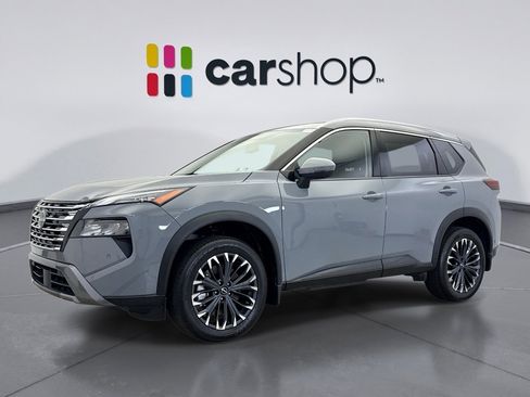 Used 2025 Nissan Rogue SL w/ Tech Package image 1