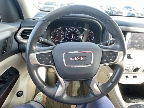 Used 2021 GMC Acadia Denali w/ Denali Technology Package image 10