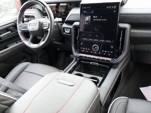 New 2025 GMC Yukon XL AT4 Ultimate image 15