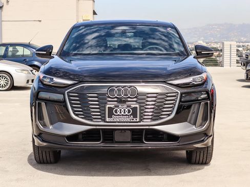 New 2027 Audi Q6 e-tron Premium AWD/4WD image 2