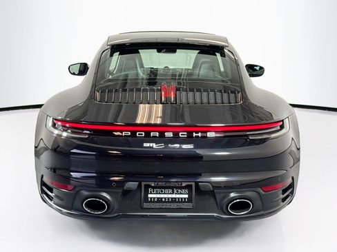 Used 2022 Porsche 911 Carrera S image 10