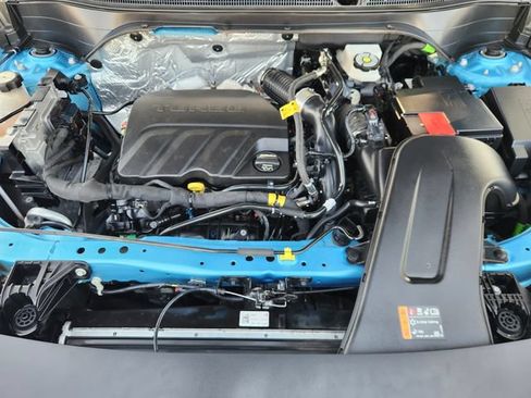 Used 2025 Chevrolet Trax LT w/ Driver Confidence Package FWD image 31