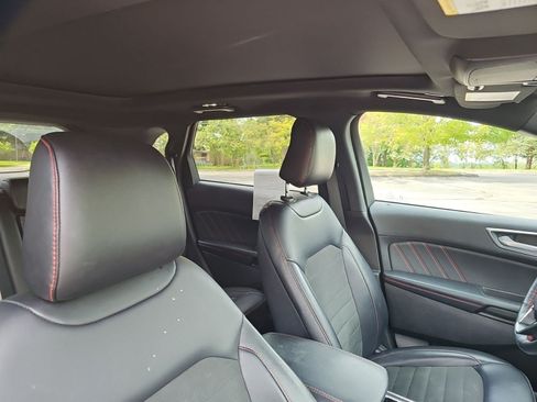 Used 2024 Ford Edge ST-Line AWD/4WD image 12