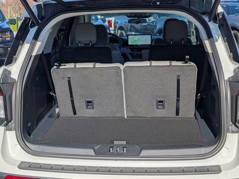 New 2026 Ford Explorer Active w/ Active Comfort Package image 11