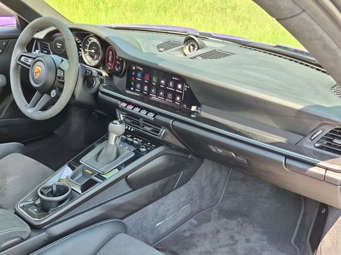 Certified 2022 Porsche 911 GT3 RWD image 23