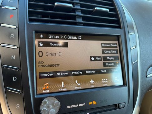 Used 2018 Lincoln MKC Reserve w/ Lincoln MKC Climate Package image 19