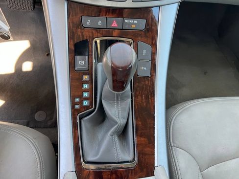 Used 2011 Buick LaCrosse CXL FWD image 32