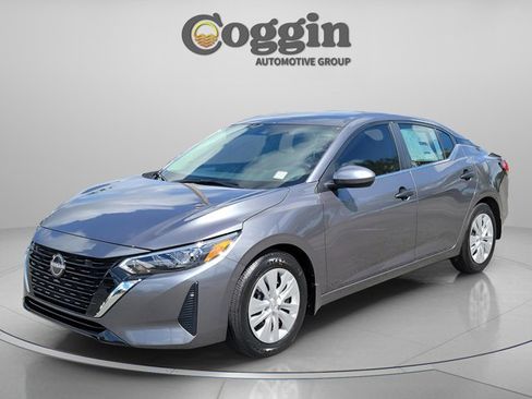 Certified 2025 Nissan Sentra S image 1