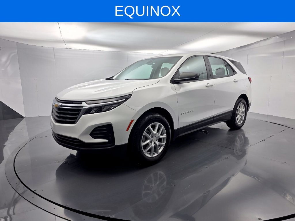 Used 2023 Chevrolet Equinox LS w/ Driver Confidence II Package FWD image 8