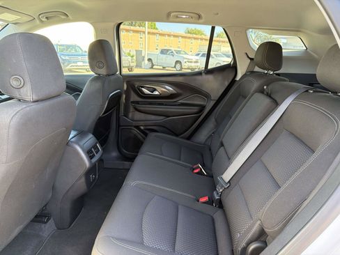 Used 2024 GMC Terrain SLE image 23
