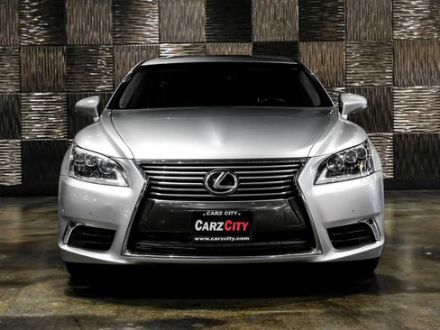 Used 2014 Lexus LS 460 w/ Comfort Package RWD image 6
