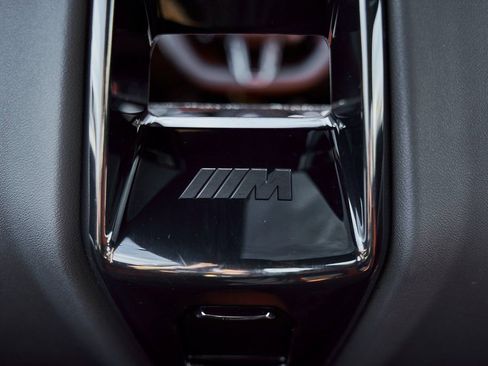 Used 2026 BMW M5 w/ Executive Package image 61