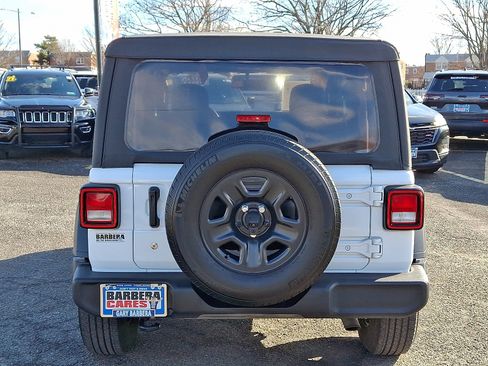 Used 2023 Jeep Wrangler Sport image 5