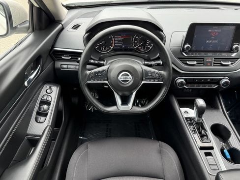 Used 2019 Nissan Altima 2.5 S AWD/4WD image 22
