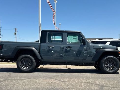 New 2026 Jeep Gladiator Sport AWD/4WD image 2
