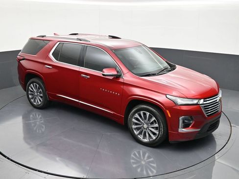 Used 2023 Chevrolet Traverse Premier FWD image 21
