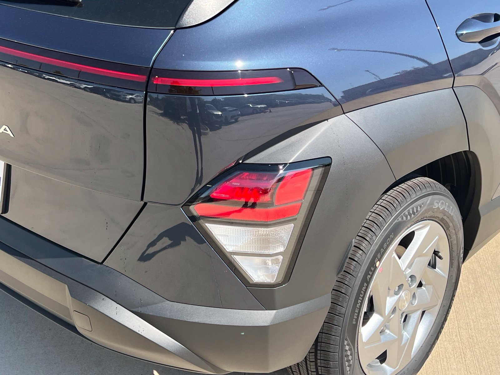 New 2027 Hyundai Kona SE FWD image 13