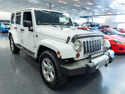 Used 2013 Jeep Wrangler Unlimited Sahara w/ Trailer Tow Group image 3