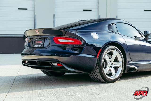 Used 2014 SRT Viper SRT-10 w/ Exterior Carbon Fiber Package RWD image 74