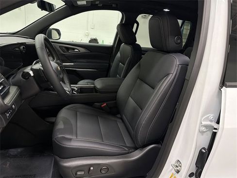 New 2026 Chevrolet Traverse LT w/ Sun and Wheel Package image 22