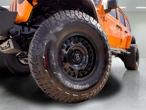 Used 2021 Jeep Wrangler Unlimited Rubicon image 12