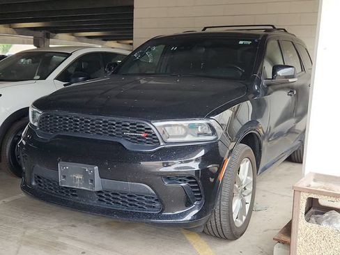 Used 2024 Dodge Durango GT AWD/4WD image 3