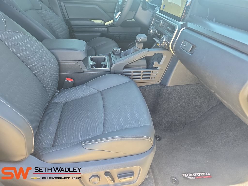 Used 2026 Toyota 4Runner TRD Off-Road Premium AWD/4WD image 10