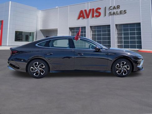 Used 2025 Hyundai Sonata SEL FWD image 5