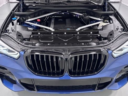 Used 2022 BMW X5 xDrive40i w/ M Sport Package AWD/4WD image 29