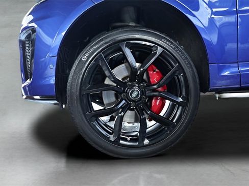 Used 2019 Land Rover Range Rover Sport SVR image 24