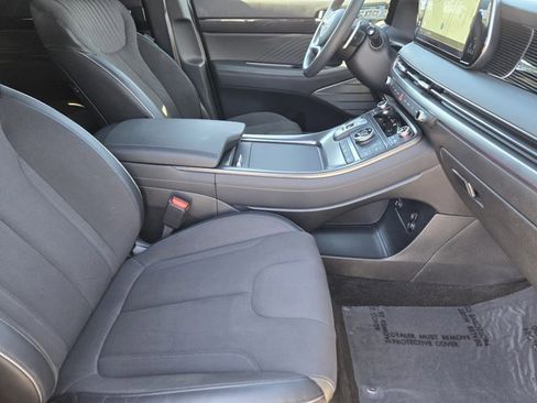 Used 2025 Hyundai Palisade Calligraphy image 13