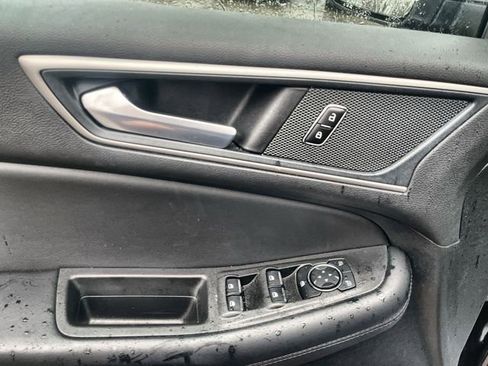 Used 2024 Ford Edge SEL w/ Convenience Package image 17