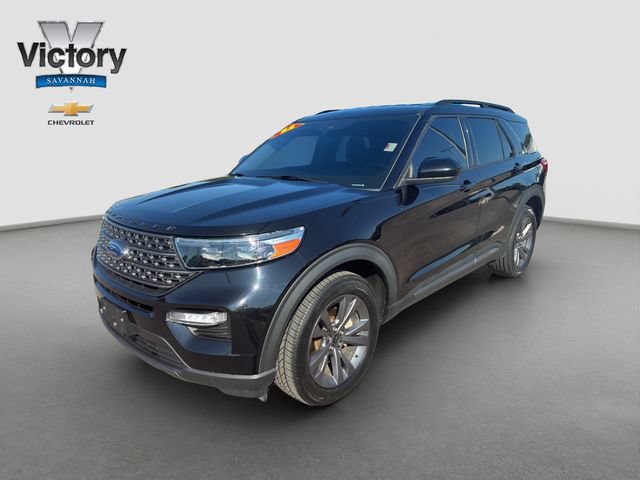 Used 2022 Ford Explorer XLT w/ Equipment Group 202A AWD/4WD image 3