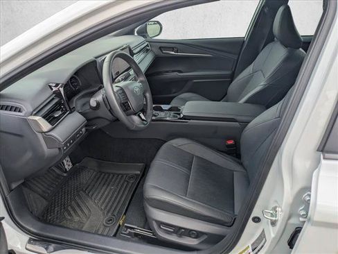 Used 2025 Toyota Camry XSE FWD image 14