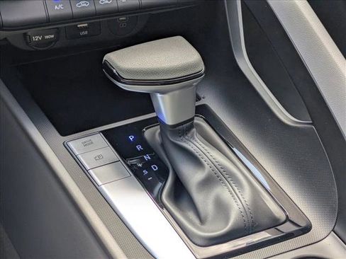 New 2026 Hyundai Elantra SE image 16