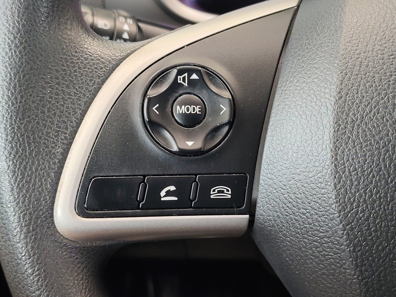 Used 2018 Mitsubishi Eclipse Cross ES FWD image 16