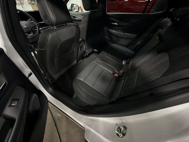 New 2026 Buick Envista Sport Touring FWD image 21