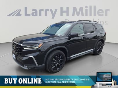 Certified 2025 Honda Pilot Touring
