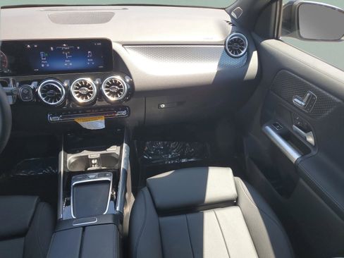 Certified 2025 Mercedes-Benz GLA 250 image 14