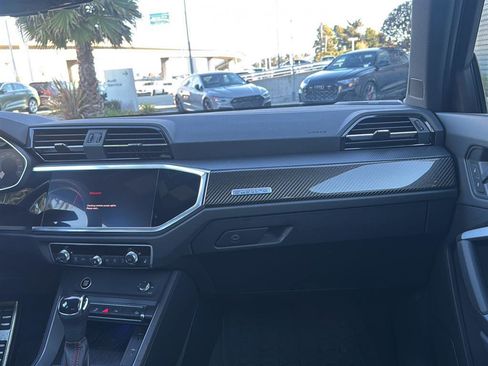 Used 2025 Audi Q3 2.0T Premium Plus w/ Premium Plus Package image 11