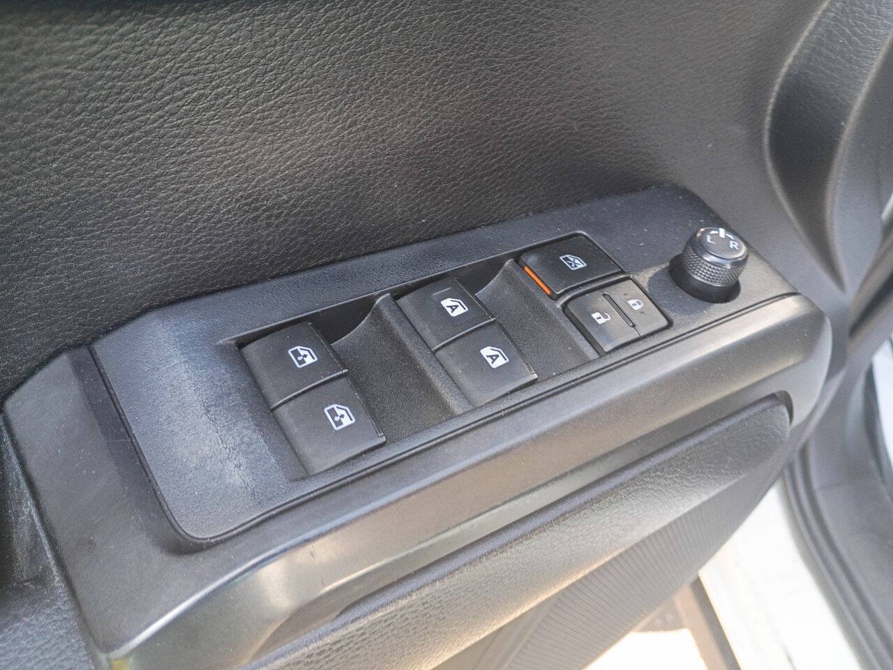 Used 2020 Toyota Tacoma TRD Sport AWD/4WD image 12
