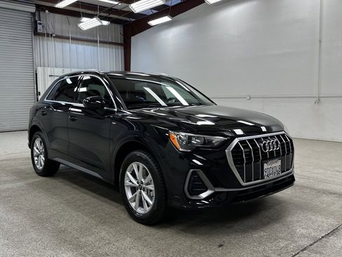 Used 2022 Audi Q3 2.0T Premium image 31